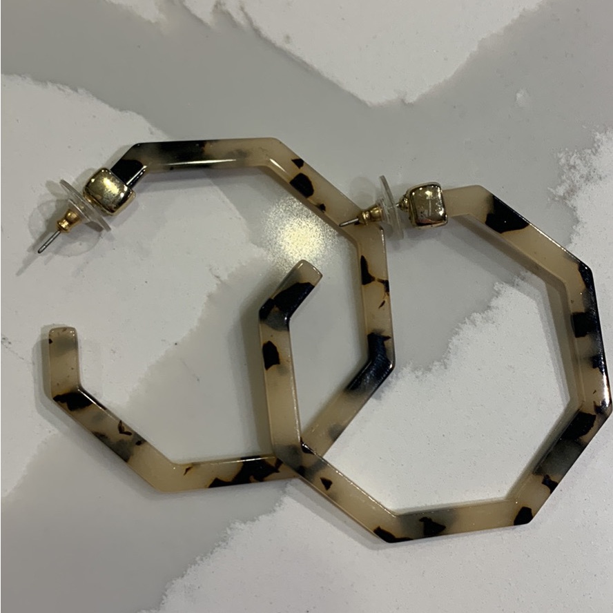 Tortoise Shell Hoops 5$